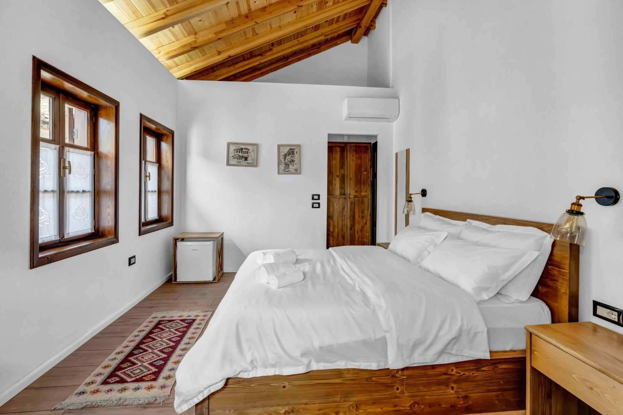 Meri Hotel *